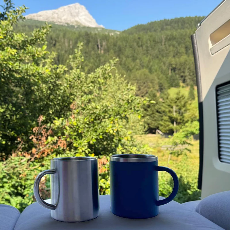 Melamin Geschirr Set Jesolo Blau für 6 Personen 24 Teile - mit Edelstahl Thermo Tassen Steingutoptik Spülmaschinengeeignet Essgeschirr Campingzubehör Campinggeschirr Wohnwagen Camping Festival Picknick