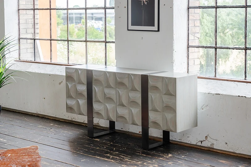 KAWOLA Sideboard MARGO 4 Türen Ulme furniert grau Fuß Edelstahl gebürstet