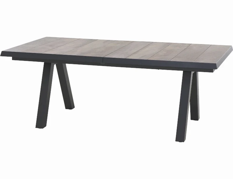 Ausziehtisch