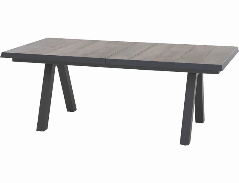 Ausziehtisch