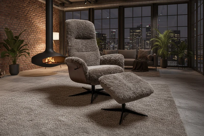 KAWOLA Relaxsessel SILVA Drehsessel Schaffell beige mit Hocker