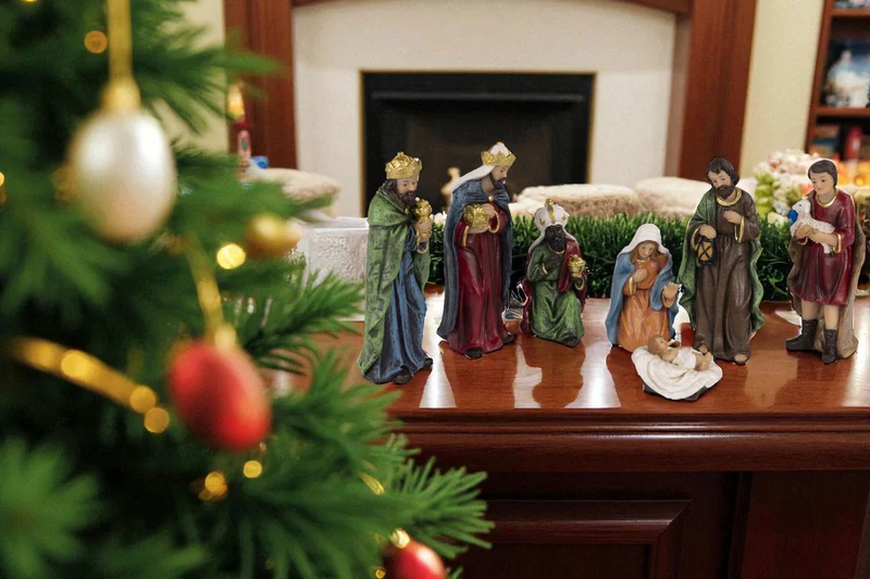 Krippenfiguren Set 7 Figuren 12cm Traditionell Handbemalt Krippe Krippenset Xmas
