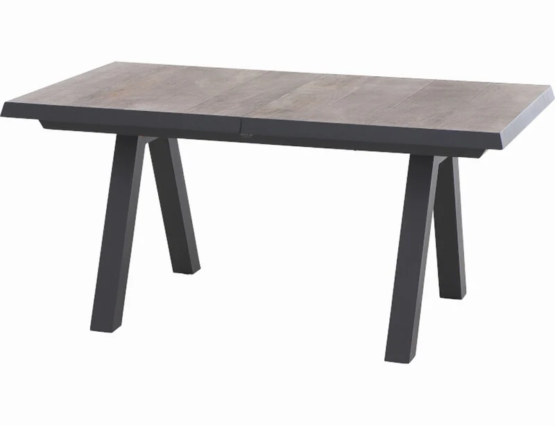 Ausziehtisch
