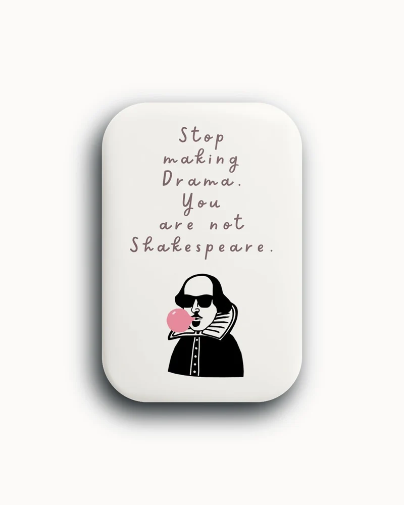 chic.mic - Luna Magnet - Shakespeare