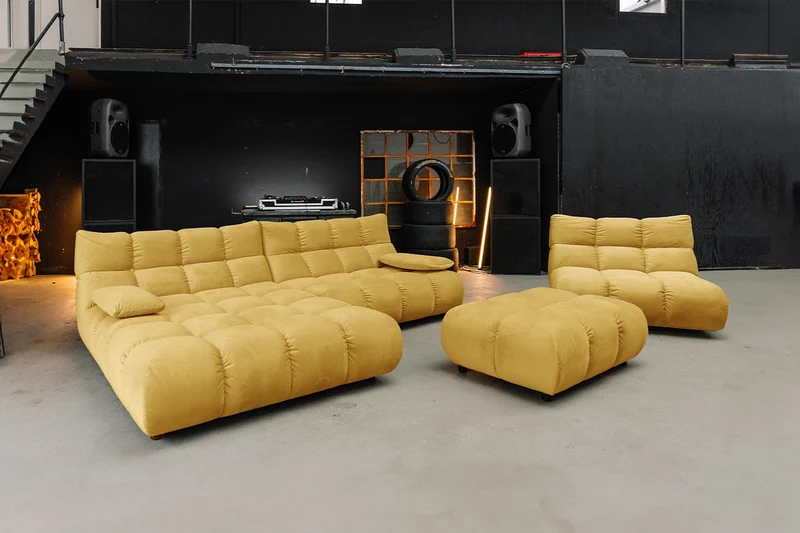 KAWOLA Sitzgruppe VIVIEN Ecksofa Drehsessel Hockerbank Velvet curry