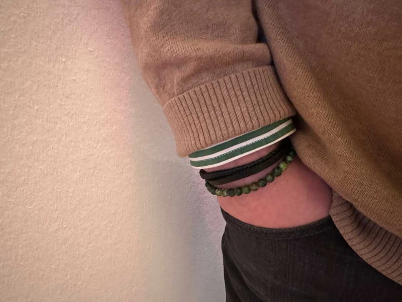 Design Unisex Lederarmband 21cm Sóller Dreifach Schwarz Grün Natursteine Echtleder