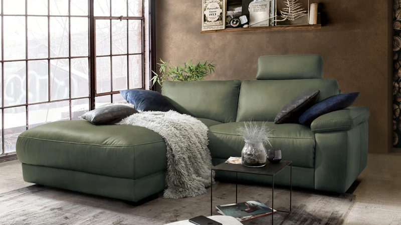 KAWOLA Sofa LOLA Ecksofa Leder moosgrün mit motorischer Relaxfunktion