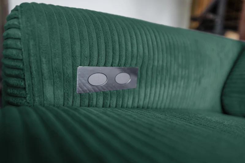 KAWOLA Sofa LAISKA Ecksofa Relaxfunktion teilmotorisch Cord smaragd