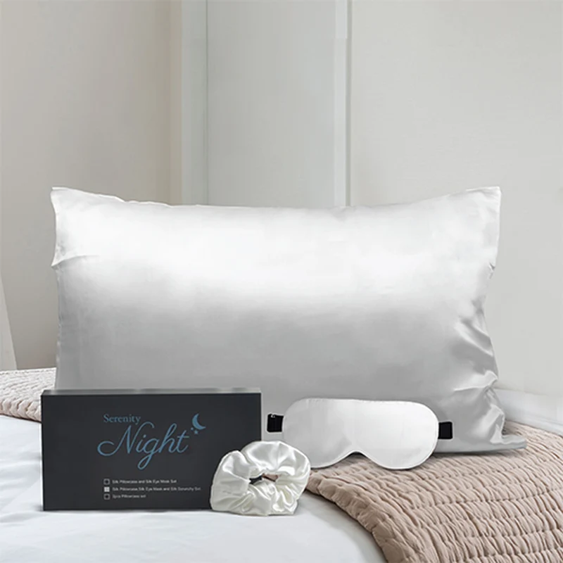 Serenity Night: Kissenbezug, Haargummi und Augenmaske aus 100% Maulbeerseiden, 40x80 cm und 23,5x10,5 cm, Elfenbein, 3-teilig