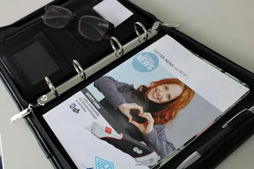 WEDO Elegance A5 Konferenzmappe – Executive Organizer im Leder-Look mit 4-Ring-Mechanik, Karten- & Dokumentenfächern, Stifthalter, kompakt & stilvoll