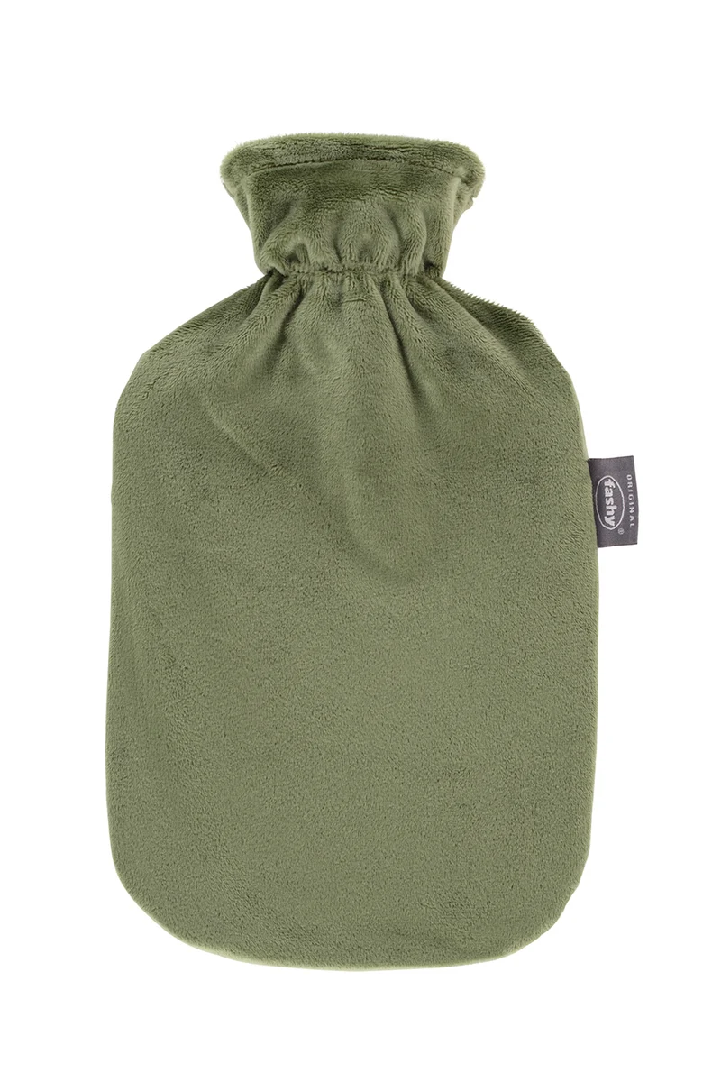 Wärmflasche mit Flauschbezug