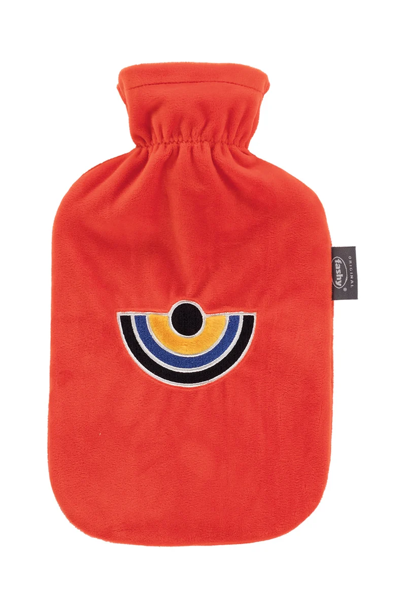 Wärmflasche mit Flauschbezug