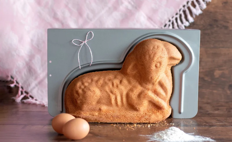 Städter 'we love baking Osterlamm 3D-Backform Metall Silber, 2300ml'