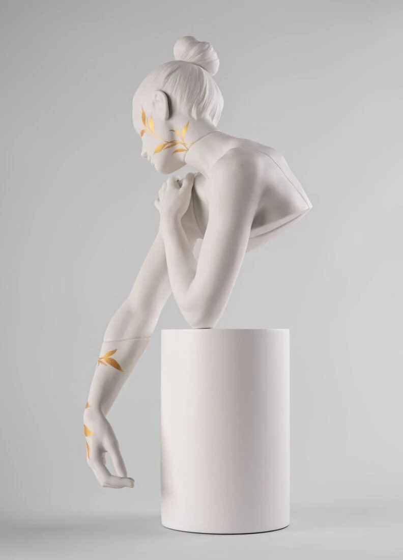 LLADRO® Figur Reflexionen der Natur – Skulptur "Her", Weißgold 55cm - 01009810 - 2026