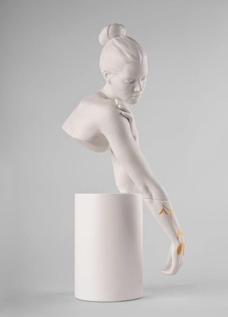 LLADRO® Figur Reflexionen der Natur – Skulptur "Her", Weißgold 55cm - 01009810 - 2026