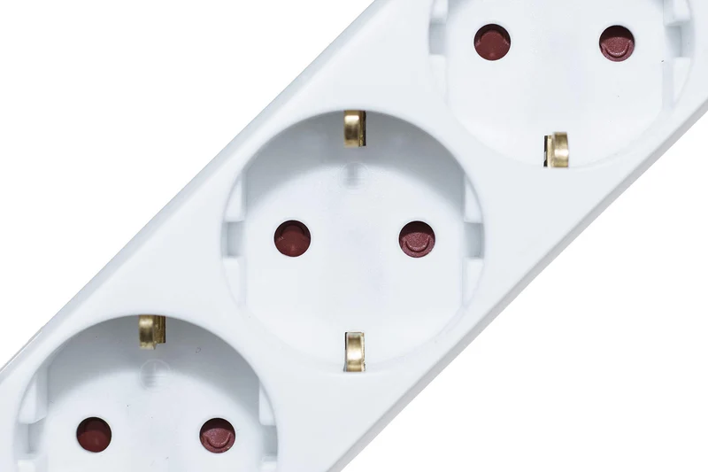 Meister Steckdosenleiste 3-fach - 3er Set - Extraflacher Stecker - 1,4 m Kabel - weiß - IP20 Innenbereich, Mehrfachsteckdose mit Flachstecker, Tischsteckdose, Steckerleiste, 7430180