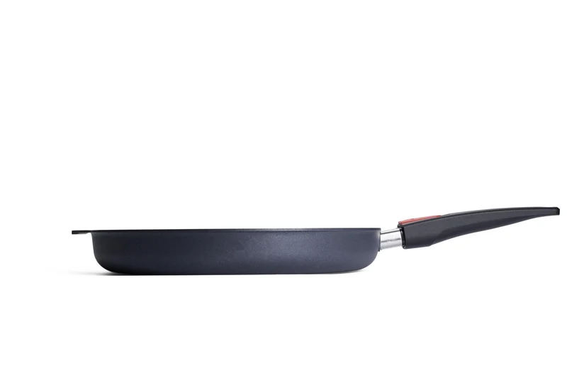 Woll 'Diamond LITE Gusspfanne, D32cm, Für alle Herde geeignet, inkl. Induktion'