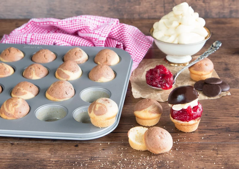 Städter 'WE-LOVE-BAKING Mini-Muffin 35 x 27 cm Silber'