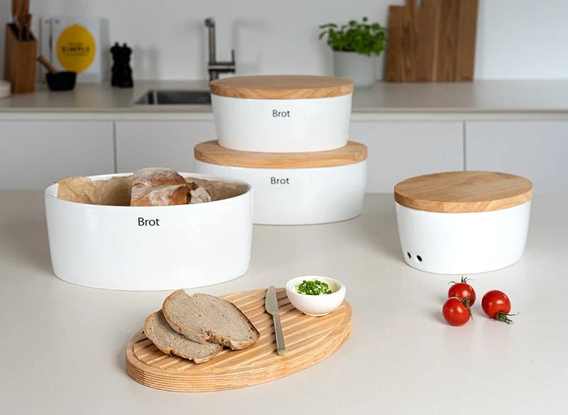 Continenta Aufbewahrung 'Brottopf oval mit Holzdeckel - Keramik' - 27 / 20 / 13,5 cm