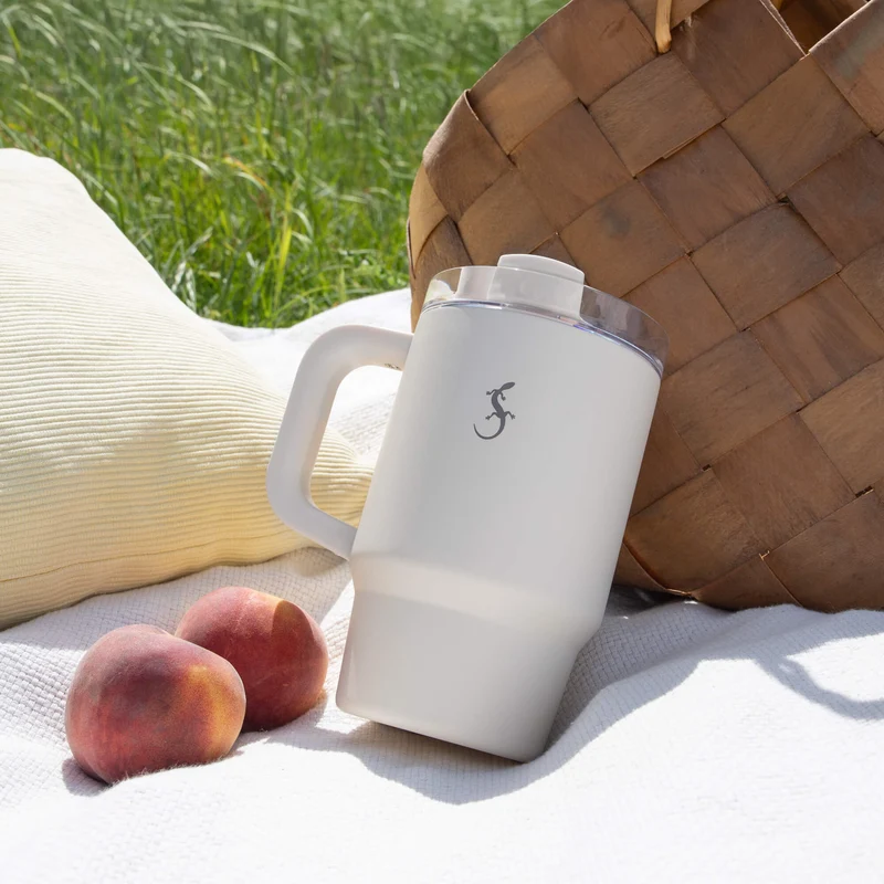Lurch Isolierbecher Big Cup Mini 0,8l mit Trinkhalm und Pulverbeschichtung, Ivory