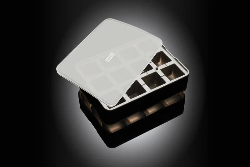 LURCH 'ICE FORMER Würfel 4x4cm schwarz transparent Eiswürfelform mit Deckel'