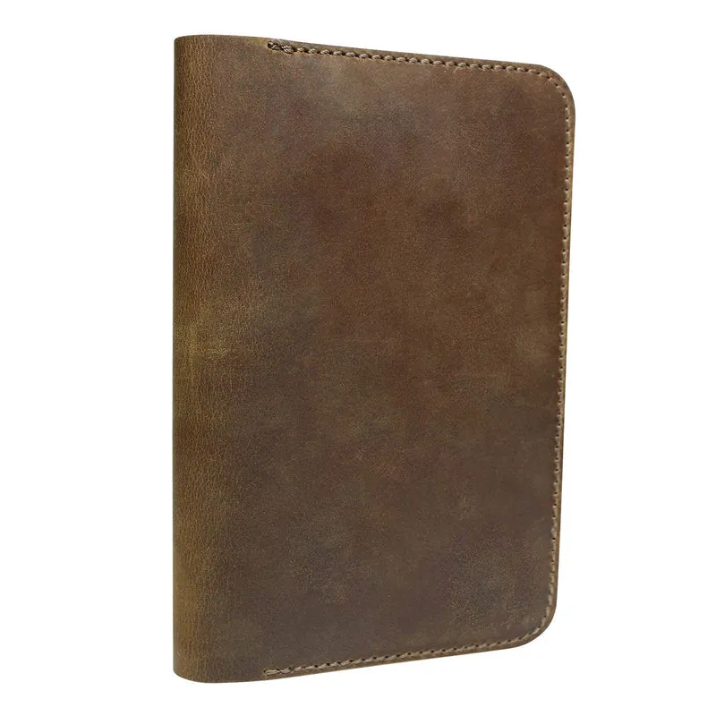 Notizbuch aus Leder für Notizbücher, passend Moleskine Cahier Taschengröße, 8,9 x 14 cm große Notebooks, handgenäht, echtes genarbtes Leder, mehrere Taschen zusätzliche Funktionalität.
