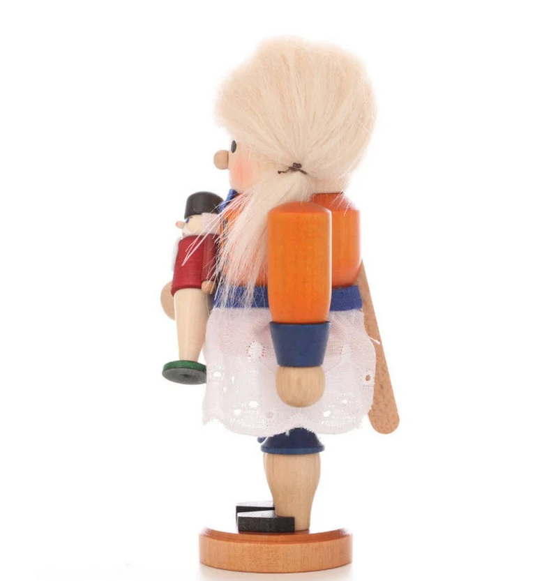 Ulbricht 'Nussknacker Klara - 15,0cm' 2025