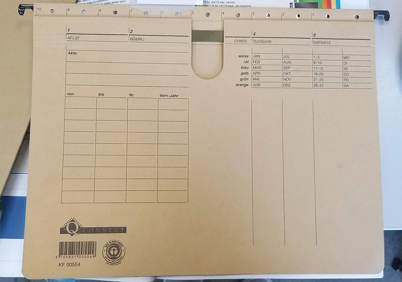 Q-Connect KF00554 Hängehefter/Hängemappen Für A4 Farbe: Braun/Natronkarton, Heftung aus 250g/qm / 25 Stück/Schwarzer Organisationsdruck/mit auswechselbaren Blanco-Schildchen/Blauer Engel