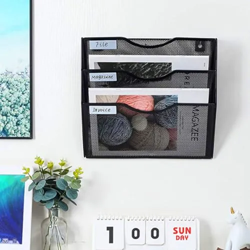 GOMETY Zeitschriftenhalter Wand Schwarz Metall, A4 Zeitschriftenhalter Wanmit 3 Fächern, Hängend Magazin Organizer Zeitungshalter Wand, A4 Dokumentenablage Zeitungshalter Büro Schule Ablage Organizer