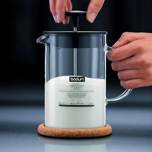 Bodum 1446-01 Milchschäumer mit Glasgriff Latteo, schwarz, H 18cm, B 15,6cm, L 10cm