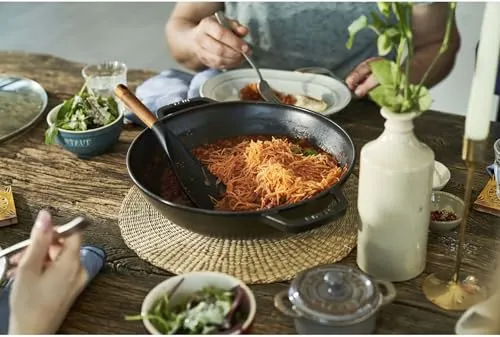 STAUB Wok 30 cm, Gusseisen, Induktionsgeeignet, schwarz