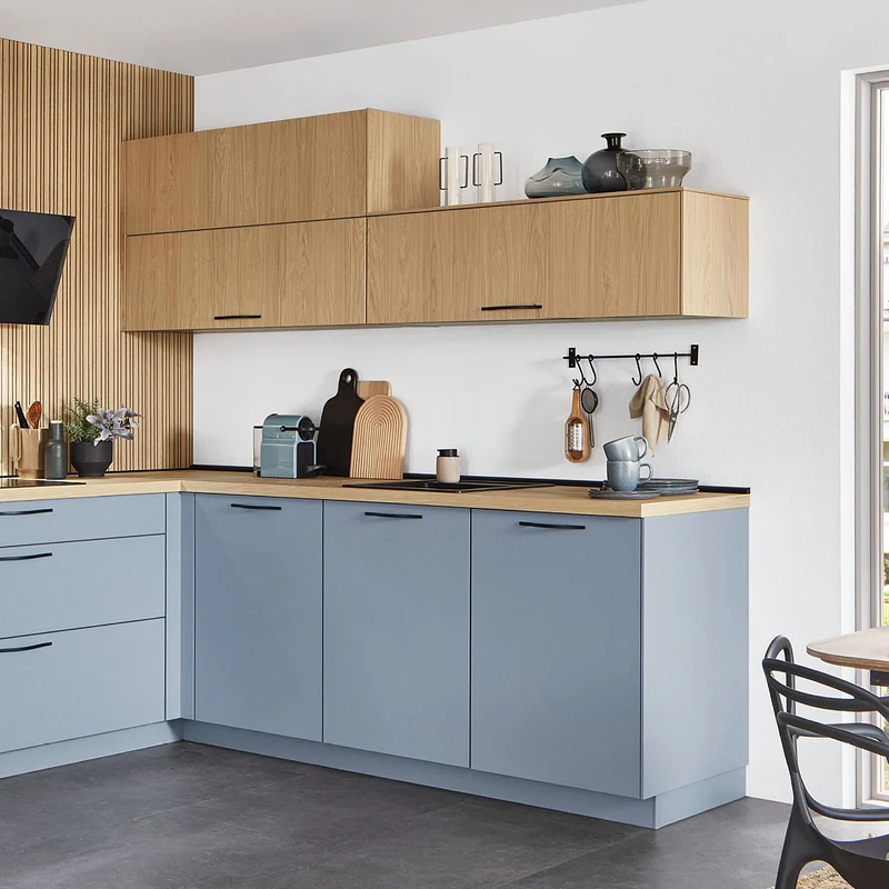 Nobilia L-Küche modern in Sky Hellblau – Küchenstudio FREY