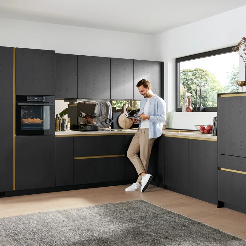 Culineo L-Küche C382 modern in Schwarz – Küchenstudio FREY