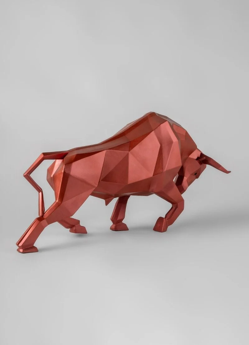 LLADRO® Bull Sculpture. Metallic red, 24x50cm 01009729