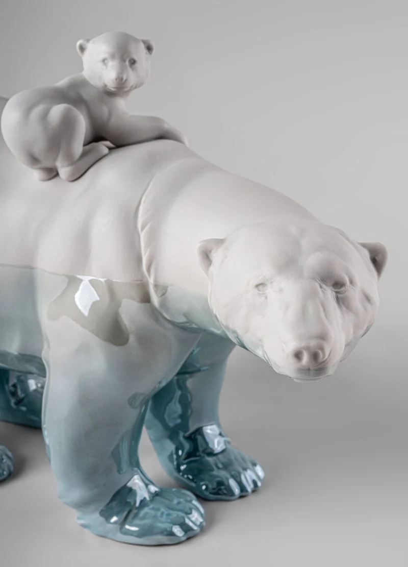 LLADRO® Bärenmama und Babys - Underwater - Skulptur, 25x39cm 01009740