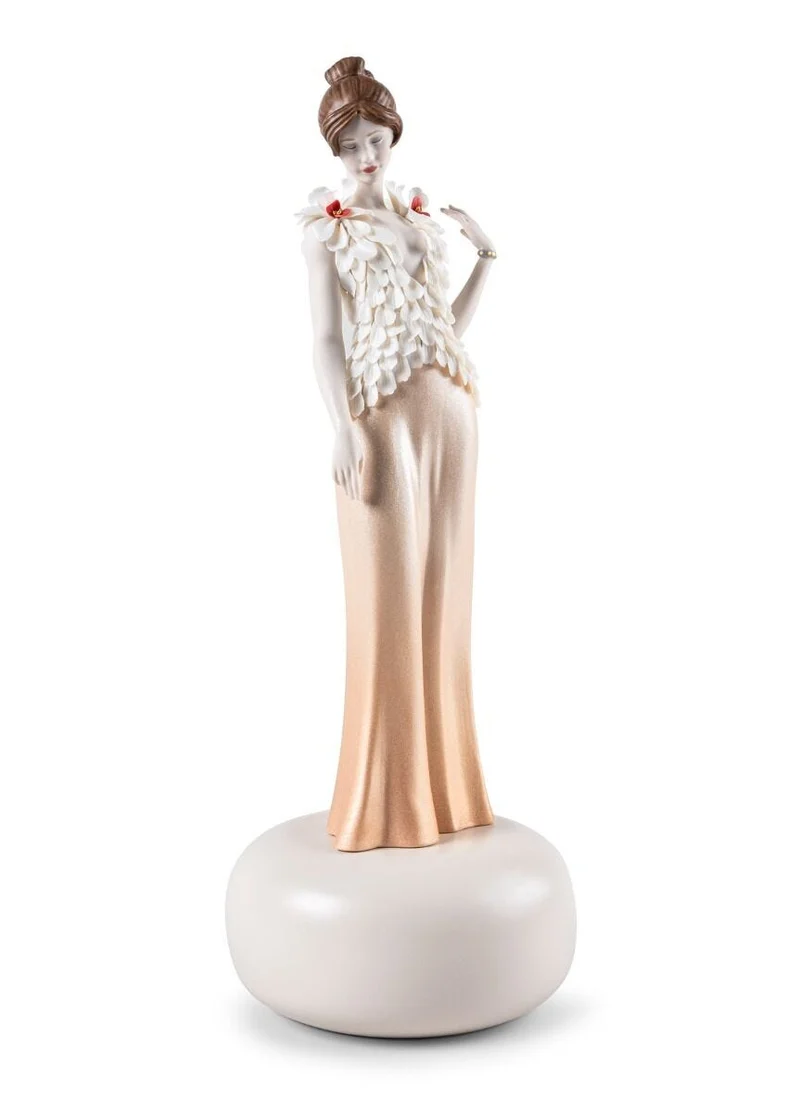 LLADRO® Exquisite Stickerei-Skulptur, Exquisite Embroidery 38cm, limitiert - 01009745