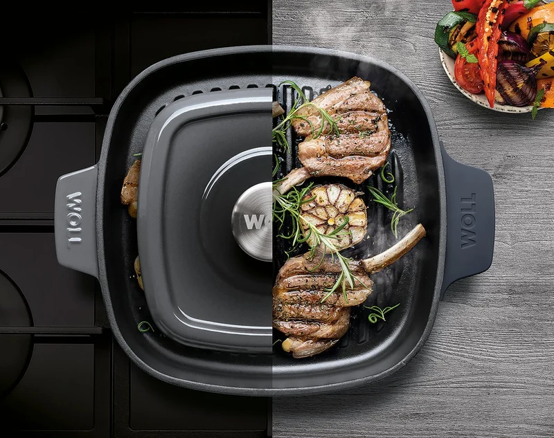 WOLL 'Iron Steakpfanne mit Rillen und Steakpresse in Chili Red 24x24 cm, 4,5cm'