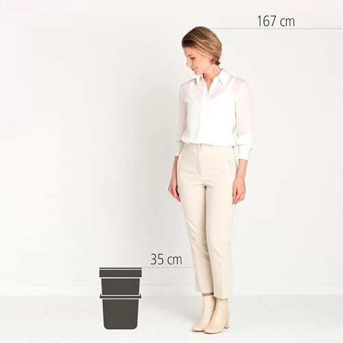Brabantia Sort & Go Abfalleimer mit Deckel 12 L (grau), platzsparender Pfandsammler mit Griff, abnehmbarer, feststellbarer Deckel, leicht zu reinigender großer Mülleimer ohne Ecken und Ränder