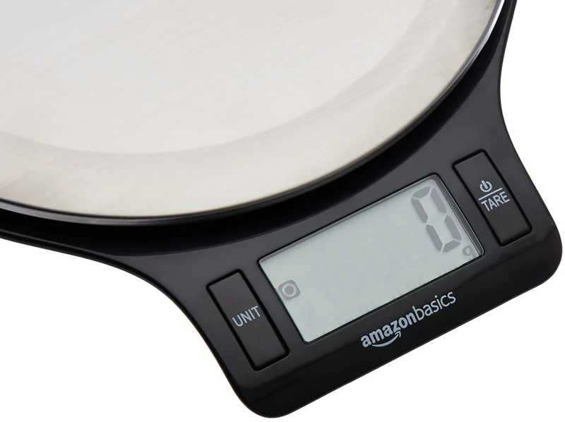 Amazon Basics Digitale Küchenwaage mit LCD-Anzeige (mit Batterien), Edelstahl, BPA-frei, Wiegt bis zu 11 Pfund, Schwarz