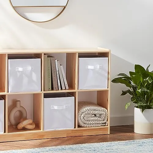 Amazon Basics zusammenklappbarer Aufbewahrungswürfel/Organizer aus Stoff mit Griffen, 33 cm x 33 cm x 33 cm, Einfarbig Weiß, 6 Stück