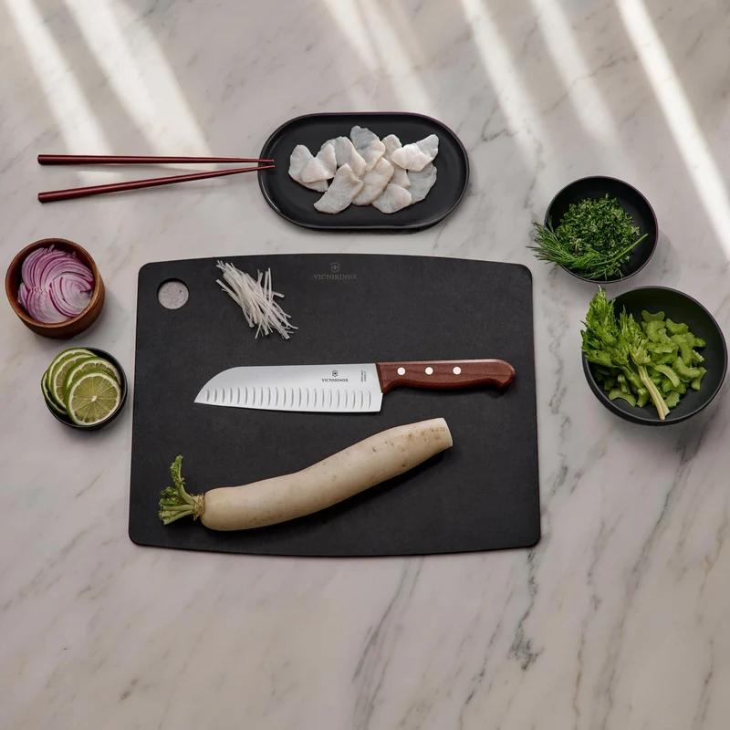 Victorinox Wood Santokumesser, Japanisches Kochmesser, 17 cm, Kullenschliff