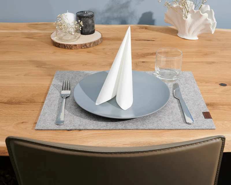 Platzset aus Filz | Wollfilz Tischset | Weiche Filzmatte & Tischunterlage | Merinowolle Naturwollfilz in Anthrazit, Hellgrau meliert, Senfgelb, Lagune – 36 x 49 cm
