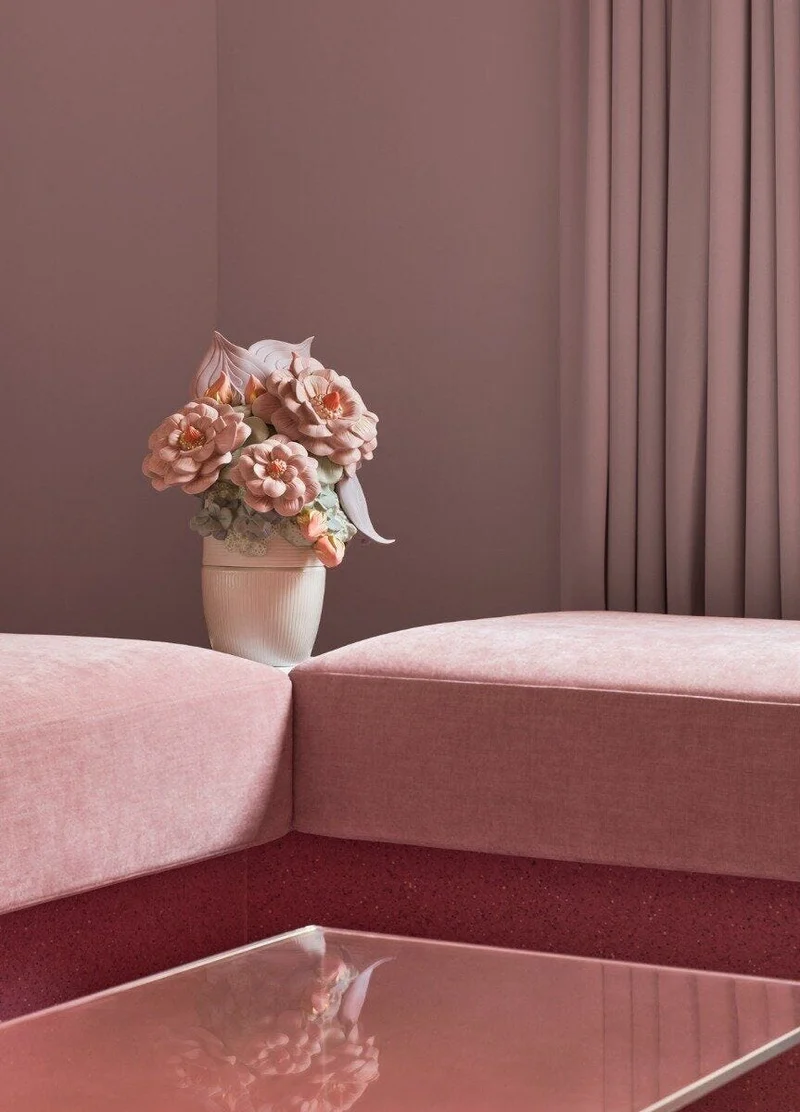 LLADRO® Vase mit Blumen - Vase with Flowers pink 44x33x30cm 01009696 2023
