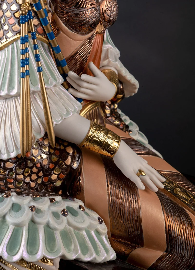 LLADRO® - 'Cleopatra - Base included' Limited edition of 500 pieces' 01002022