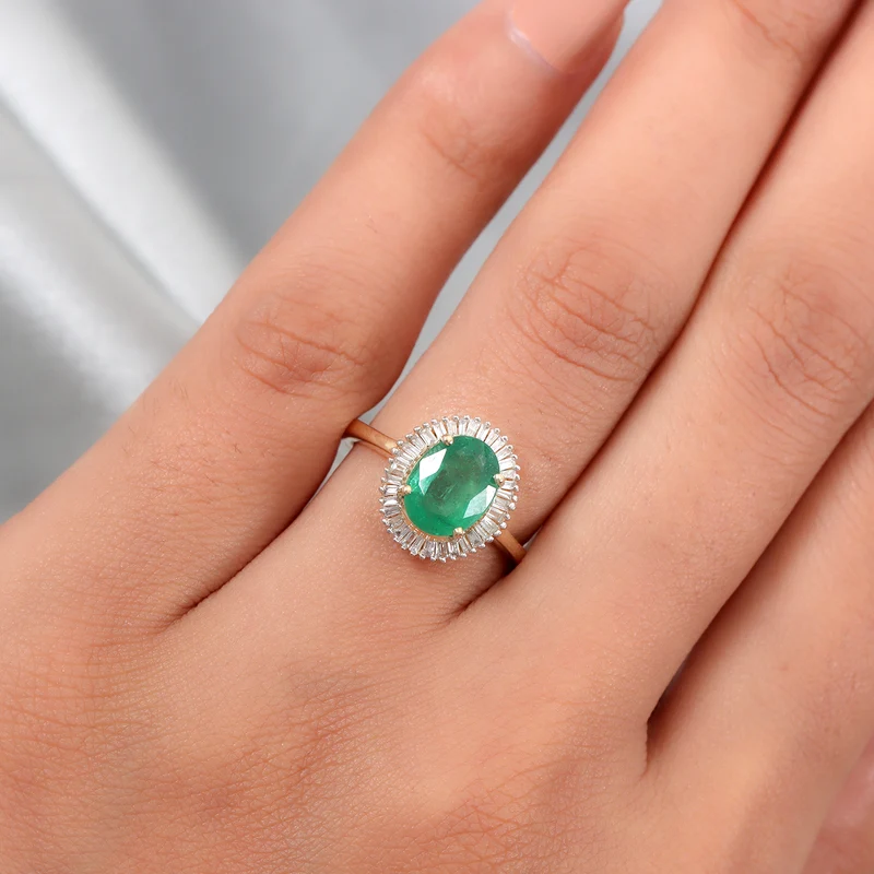 ILIANA AAAA Smaragd und Diamant-Ring, 750 Gelbgold ca. 1.98 ct
