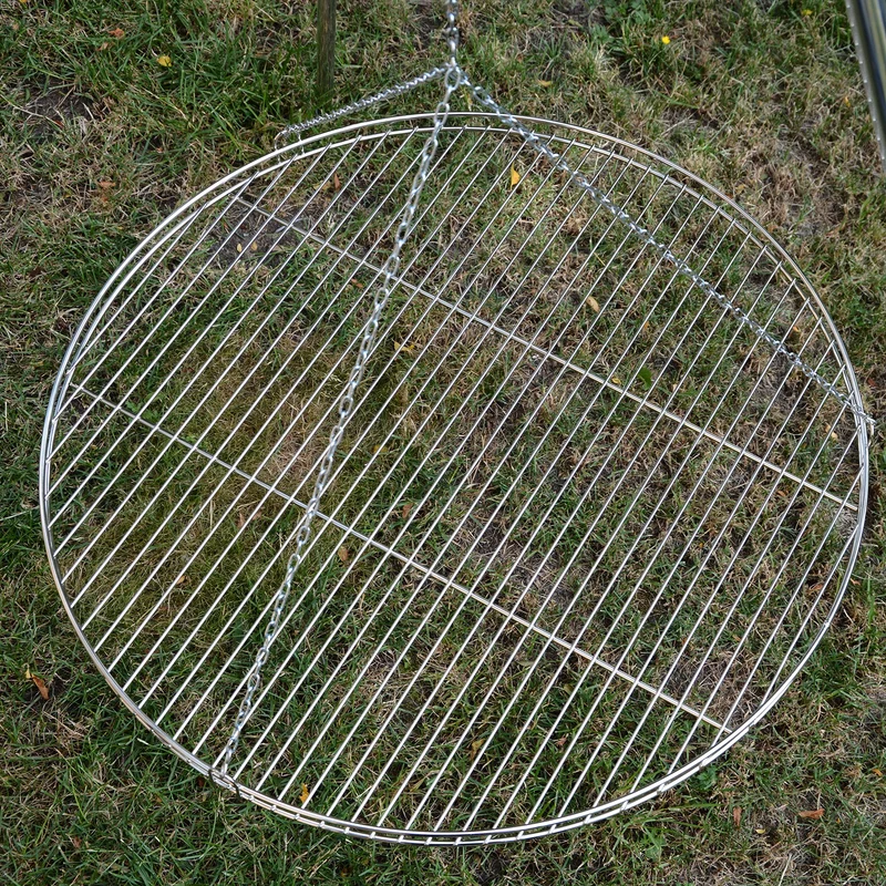 Dreibein Schwenkgrill inkl. 70 cm Grillrost aus deutscher Produktion