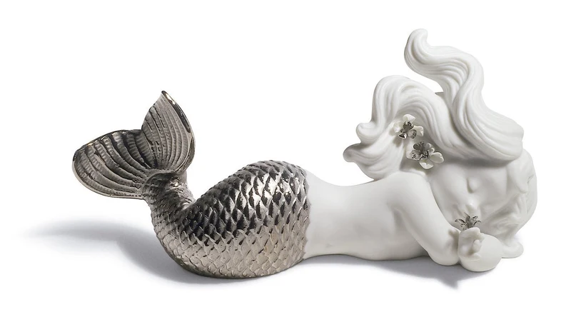 LLADRO® Figur »Träumen Am Meer (Re-Deco Silber) - 8 cm« 01008546