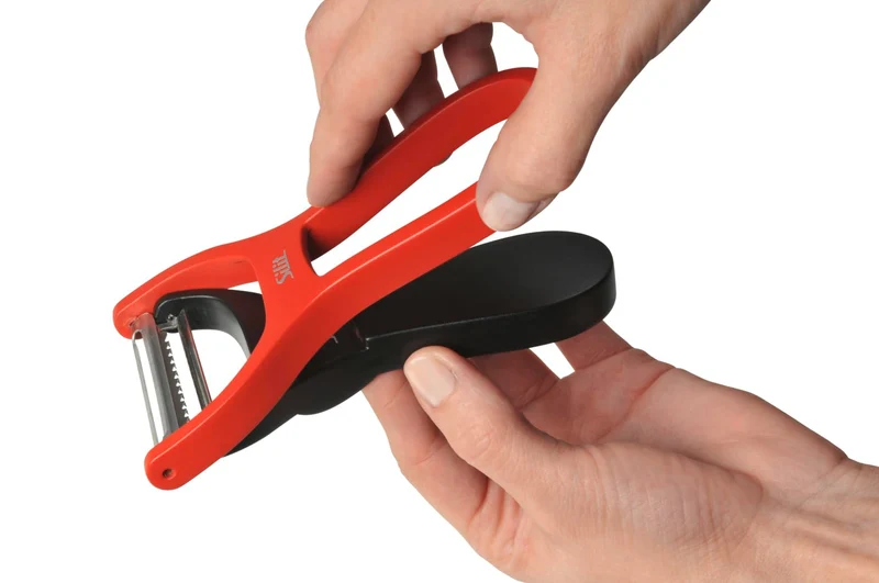 Silit 2in1 Sparschäler 14 cm, Gemüseschäler mit Julienne-Schneider, Edelstahl mattiert, Kunststoff, spülmaschinengeeignet, platzsparend