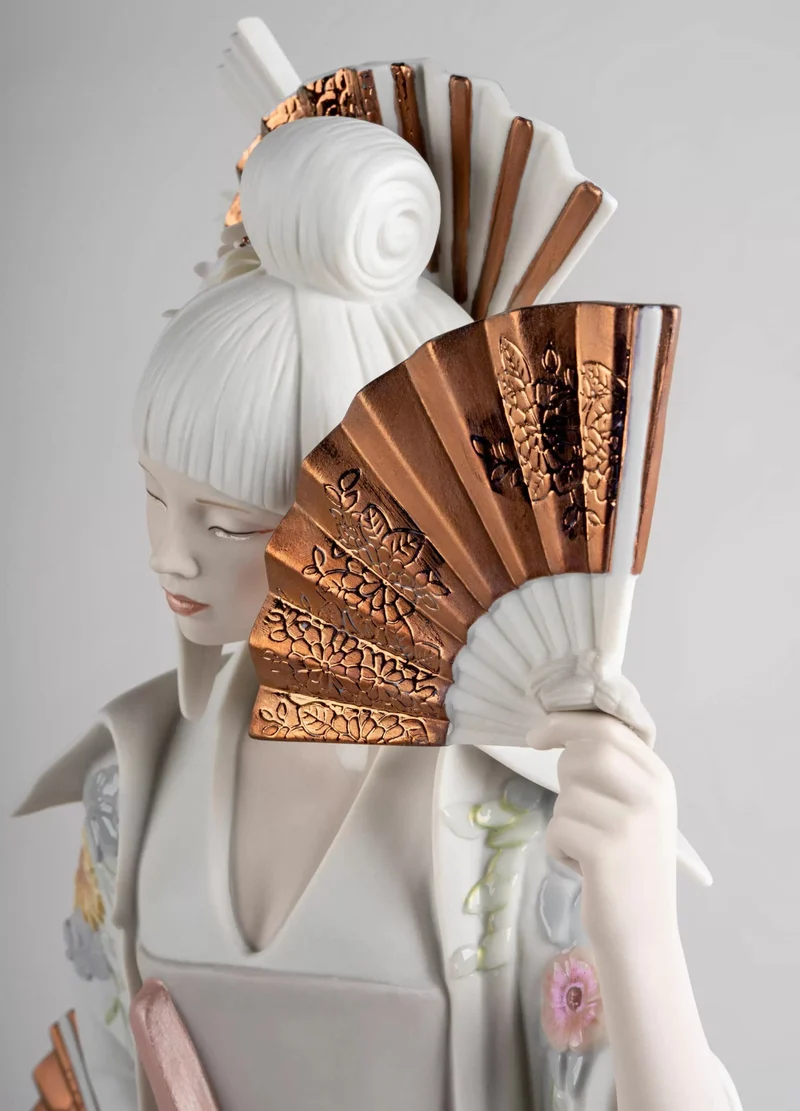 LLADRO® - 'JAPANESE DANCER - 57 x 23 x 18 cm' 2022 01009555