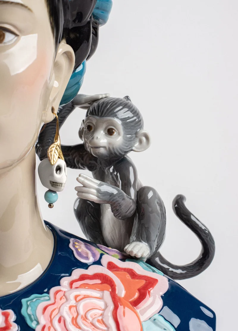 LLADRO® - 'Frida Kahlo (blue) - Base included' Limited edition of 250 pieces 2021 01002026